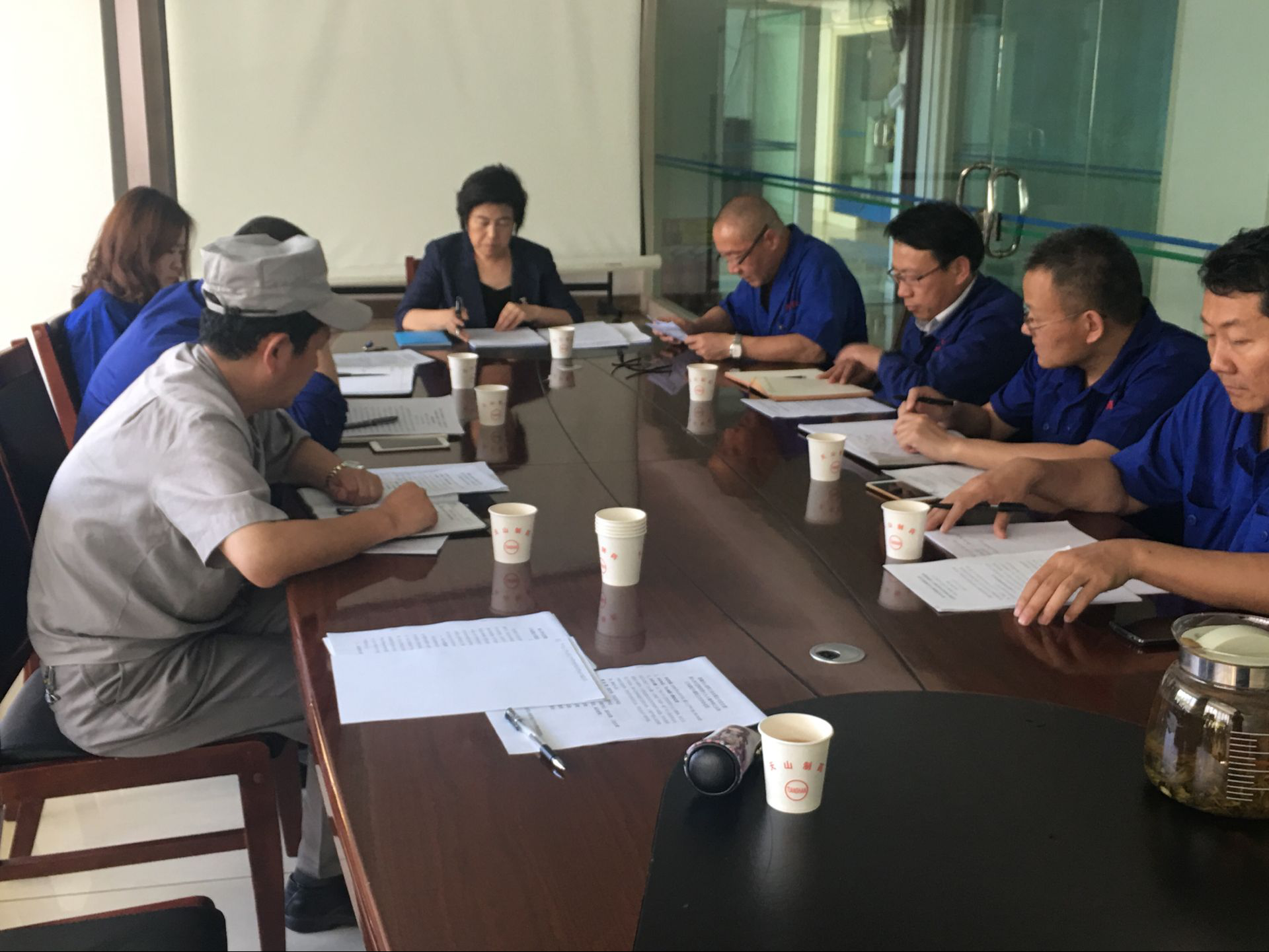 天山制藥黨支部召開“學(xué)習(xí)十九大精神持之以恒正風(fēng)肅紀(jì)”專題民主生活會